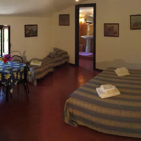 Isabella 3*